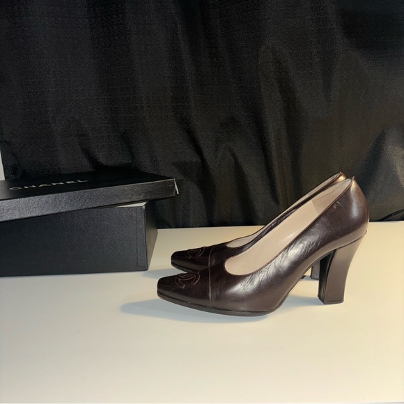 Vintage Chanel Double CC Cap Toe Lambskin Heel Pumps 
Dark Brown - Picture 3 of 16